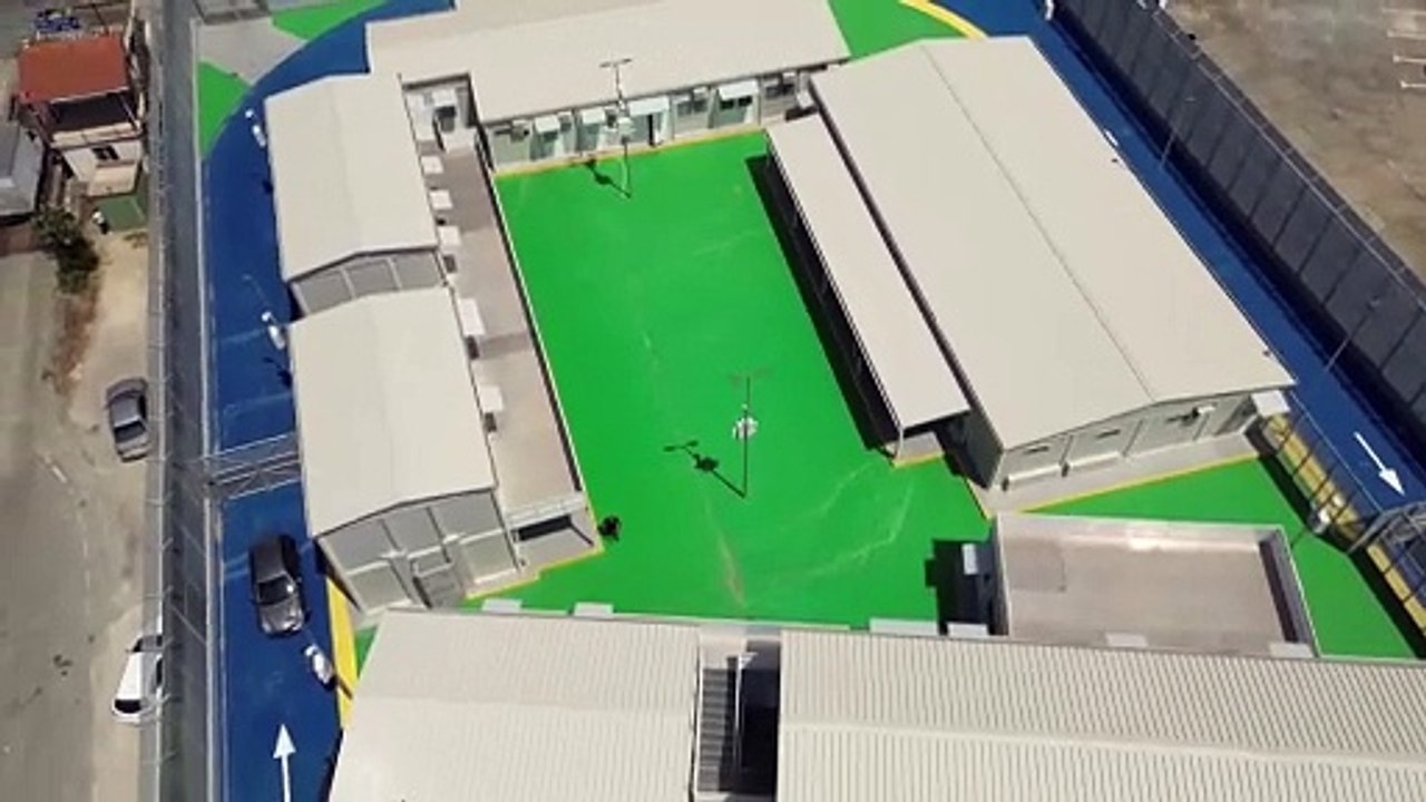 Umstrittenes Lager in Albanien für Flüchtlinge aus Italien: Vorhaben stockt