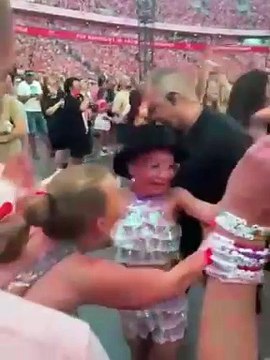Manx girl Darcie hugs mum after amazing moment with Taylor Swift