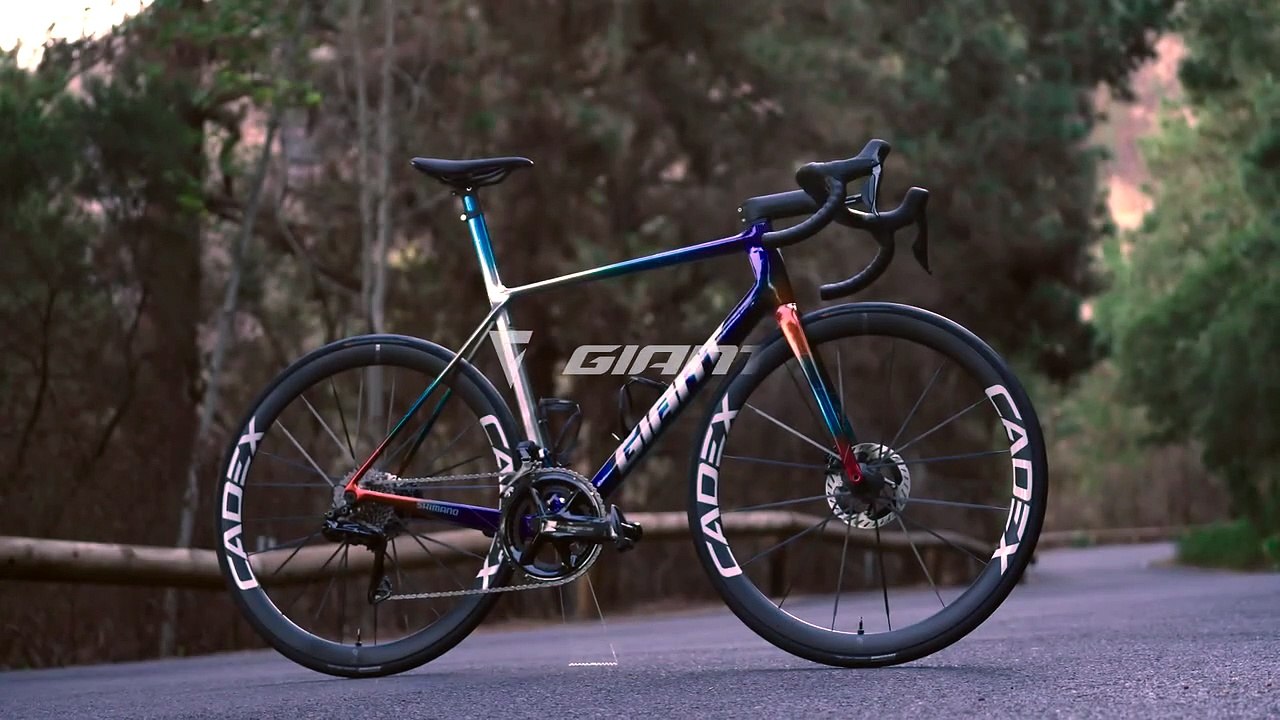 Giant TCR Advanced - Lightweight Carbon Road Bike for Top Performance