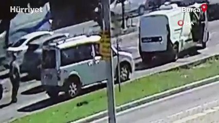 Kız arkadaşıyla birlikte araç gasp ederek sırra kadem bastı