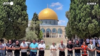 Haniyeh, i palestinesi piangono la morte del leader di Hamas
