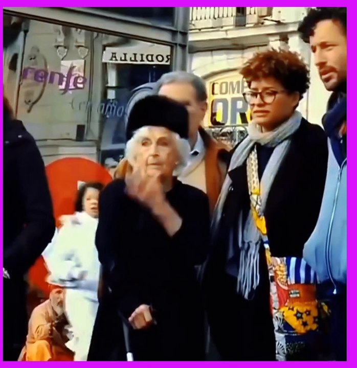 Grandma Surprised all With Incredible Moves