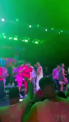 Tony Salles apresenta show no Carnalê e agita convidados