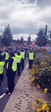 Nouvelles émeutes anti-immigration cette nuit au Royaume-Uni : Violences et chaos dans le centre-ville de Sunderland quatre jours après le meurtre de trois fillettes