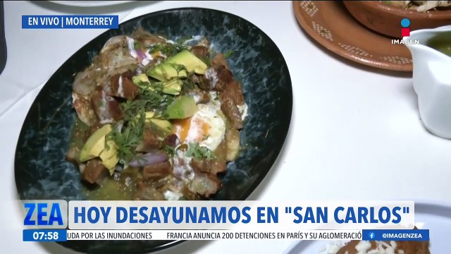 Gerardo Burgoa desayuna en el San Carlos en Monterrey, Nuevo León