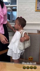 Vida de herdeira! Filha de Neymar posa com bolsa de luxo de quase R$ 30 mil