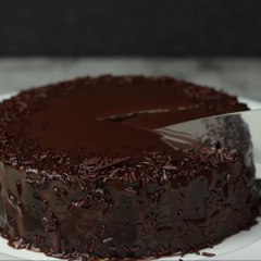 Chocolate cake [No Oven, Flour, Eggs and Cocoa]