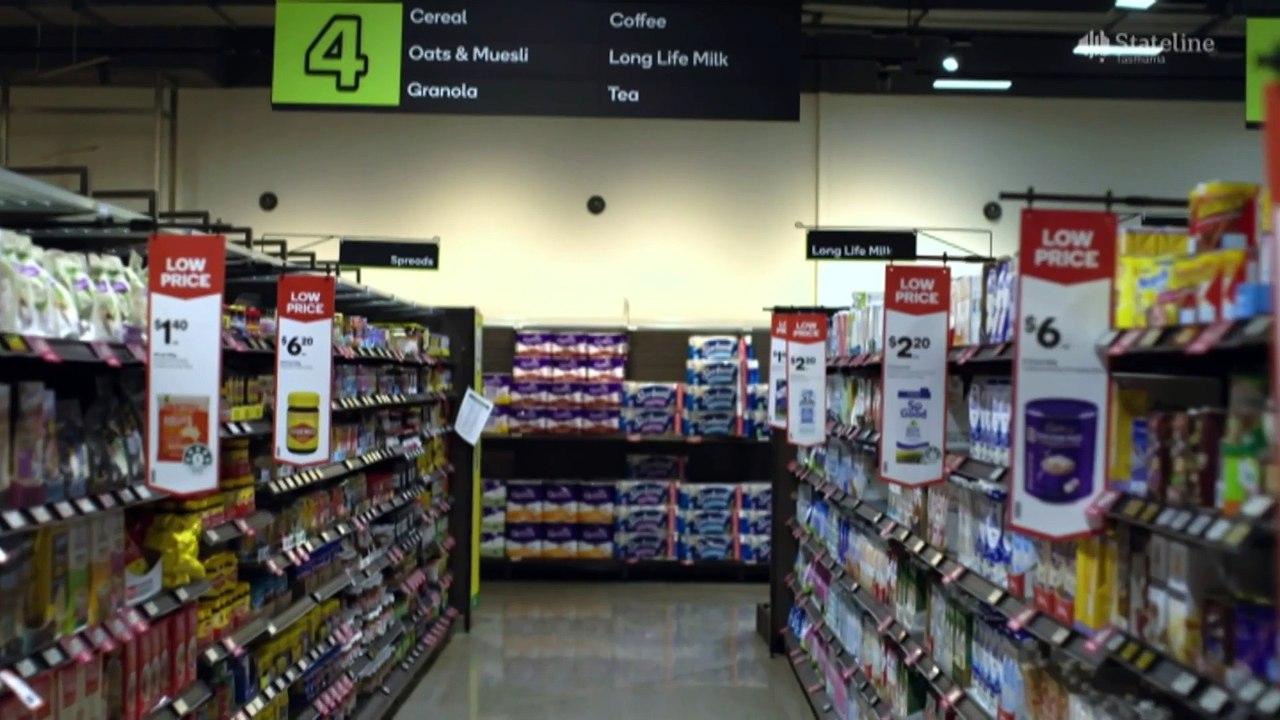 Australia's food manufacturing industry worries rising costs will push supermarkets to use more imports