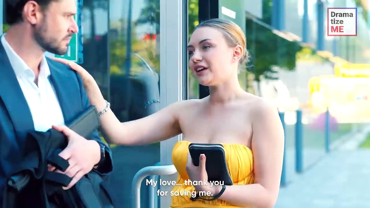 Guard Asks Girl To Remove Her Dress