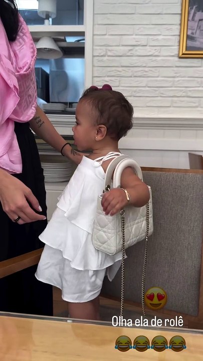 Filha de Neymar - Mavie