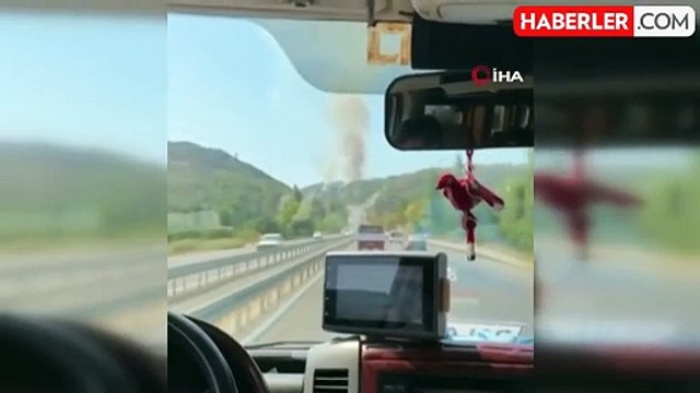 Köyceğiz-Ortaca karayolunda orman yangını: Havadan ve karadan müdahale sürüyor