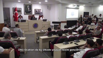 Download Video: CHP’li belediye başkanına, MHP’li Meclis üyesinden “Ülkü Ocakları” tehdidi: Seyhan Belediyesi’nde girecek yeriniz kalmaz