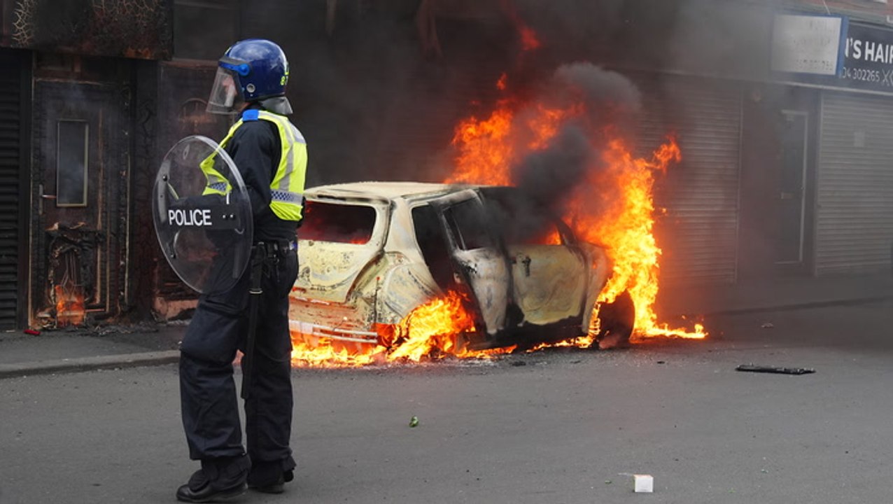 ‘Are we gonna die?’: Teenager recalls hiding from far-right as group shouted racist slurs outside home