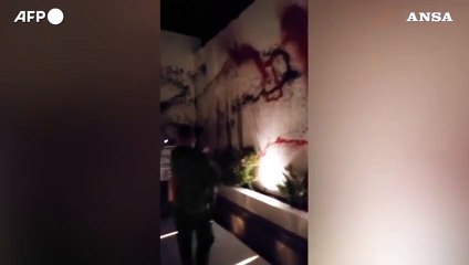 Lotta per il clima, gli attivisti imbrattano la villa di Messi a Ibiza