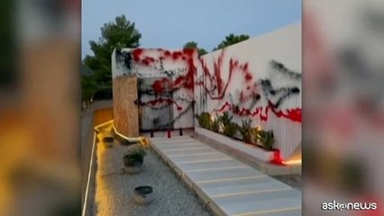 La casa di Leo Messi a Ibiza imbrattata da attivisti climatici