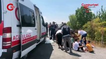 Minibüs ile otomobil çarpıştı Çok sayıda yaralı var!