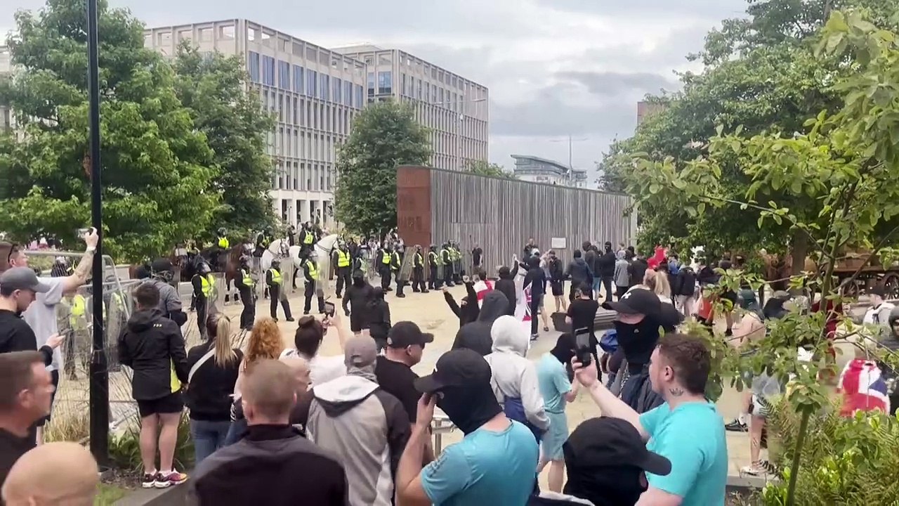 Neue Unruhen in Großbritannien nach Messerattacke auf Kinder in Southport