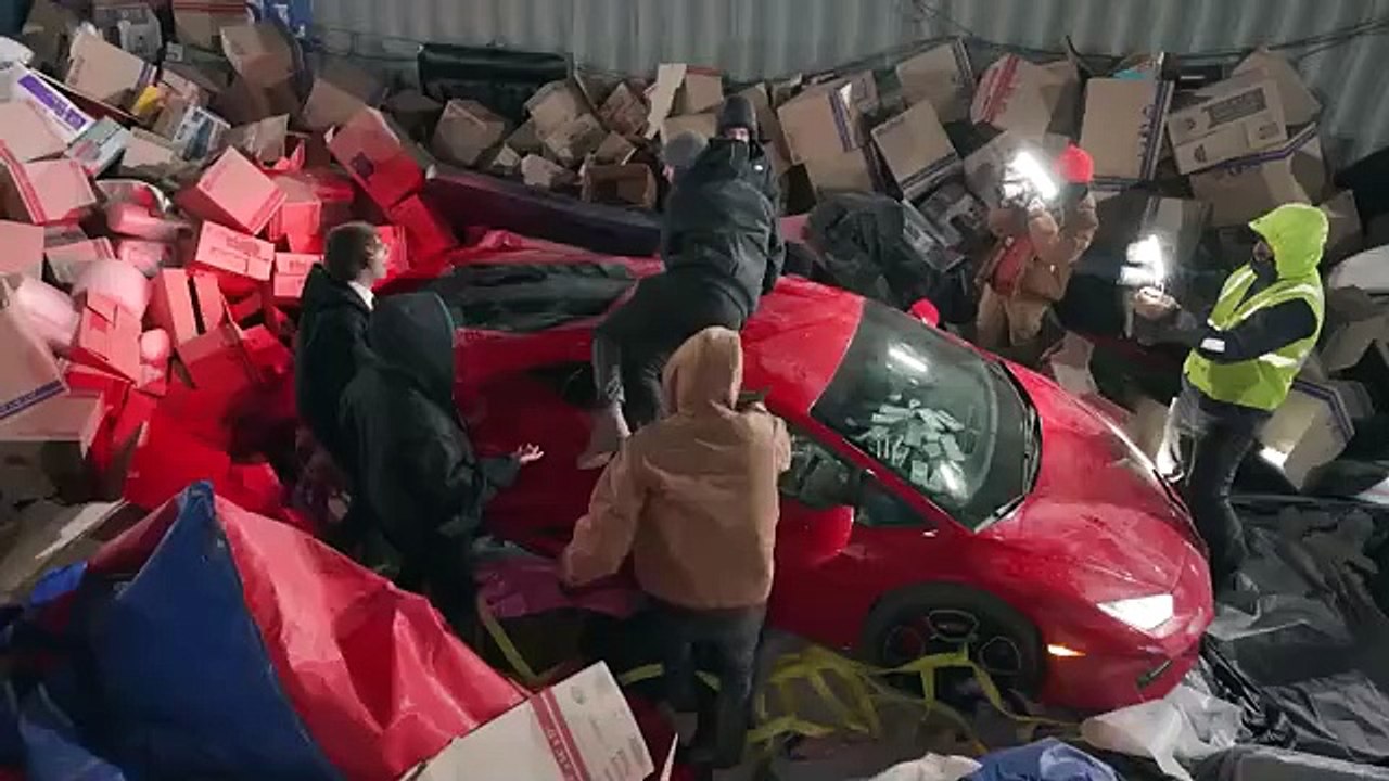 Protect_The_Lamborghini,_Keep_It!
