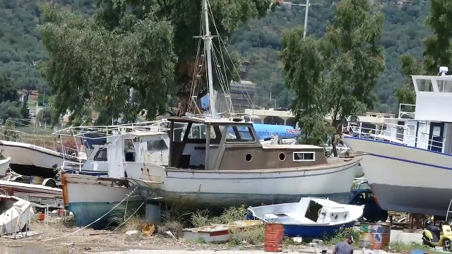 SKIATHOS 2018 - LOW LANDINGS and JETBLASTS vs. PEOPLE - Airbus A321, Boeing 717 ...