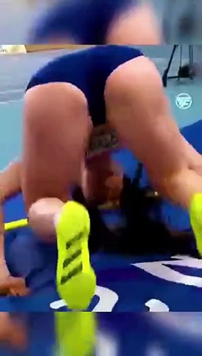 Funny_Moments_in_Women_s_Sports_(360p)