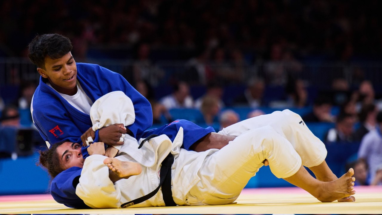 OLYMPICS: Athletics: Medal Alert - Katie Ledeck...