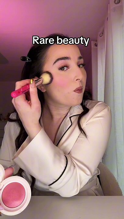 BLUSH KIKO VS RARE BEAUTY