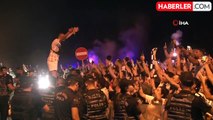 Beşiktaş'ın Süper Kupa galibiyeti taraftarlarla kutlandı