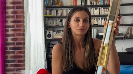 Rossella Fiamingo mostra cosa c'è nel "tubo" dei medagliati