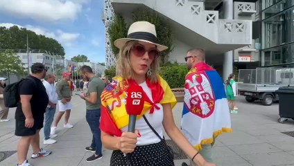 Españoles en París mandan mensaje de ánimo a Carolina Marín