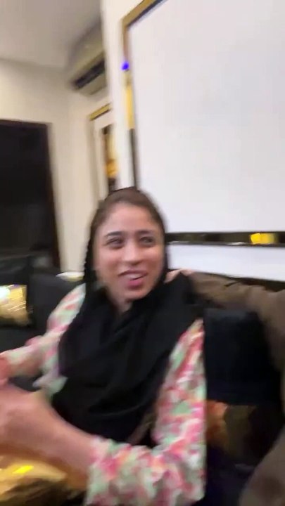 Where is Vlog _