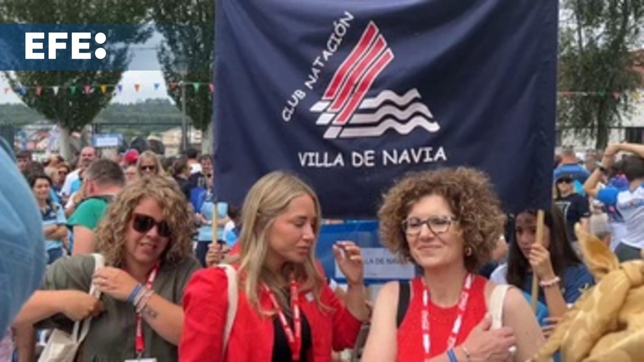 Fiesta en Navia, Asturias, el día del LXVI Descenso a Nado de su Ría