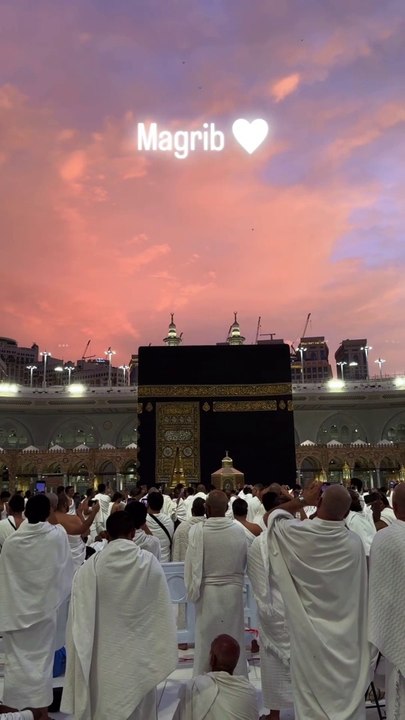 Azan e Maghrib #harmainshareef #kabba #islam #mecca #mekha #makha #madina #azan #quran