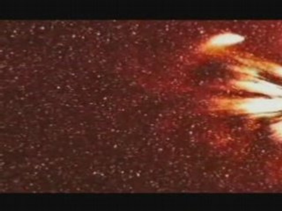 éruptions solaires avec passage de comète sur 10 jours