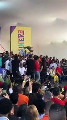 De surpresa, Rui Costa aparece  convenção de Geraldo