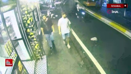 Beyoğlu'nda motosikletle gelip büfeye kurşun yağdırdılar