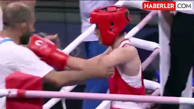 Milli boksör Hatice Akbaş, Paris Olimpiyat Oyunları'nda finale kaldı