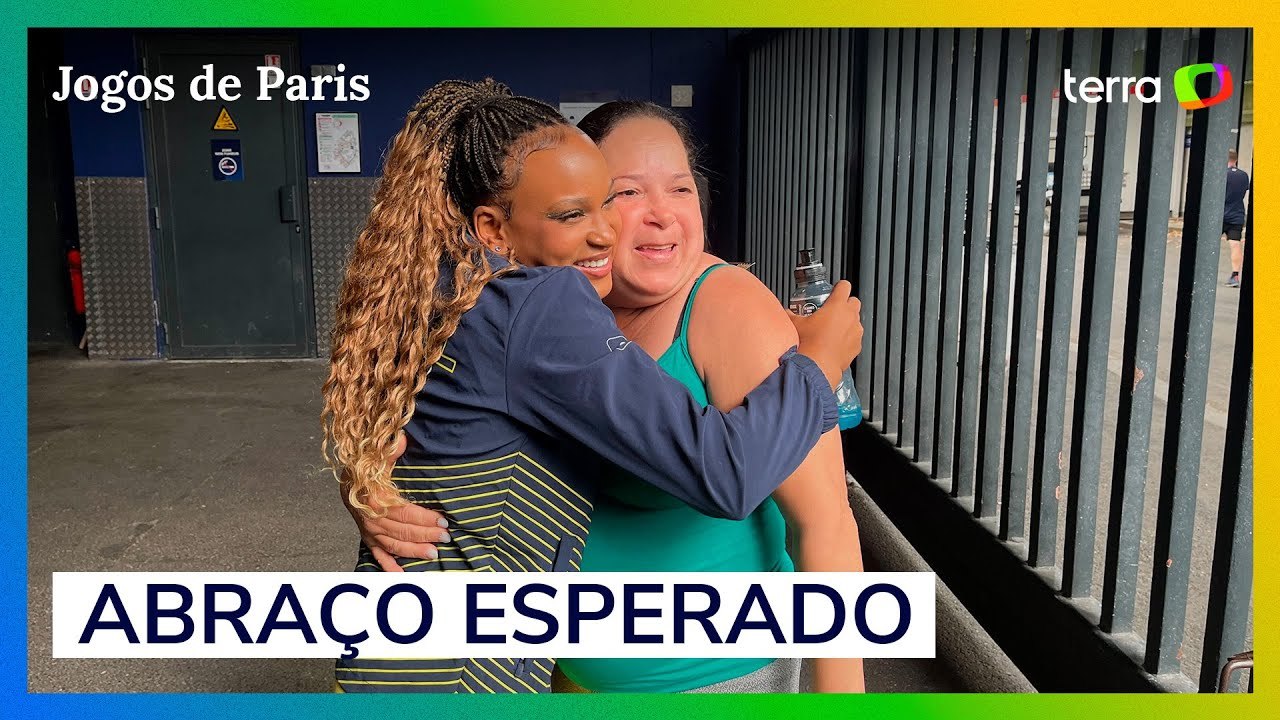 Rebeca Andrade tem encontro emocionante com a mãe após pódio; assista ao momento
