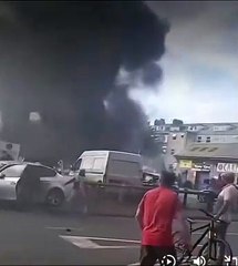 Kürtlerin yoğun olarak yaşadığı İngiltere’nin Hull şehrinde iş yerleri yakılıyor ve yağmalanıyor