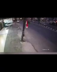CCTV Kejadian Mahasiswi Universitas Abdurrab Pekanbaru Yang Pulang Dugem  Dengan Kecepatan Kencang Hingga Menabrak Ibu Ibu