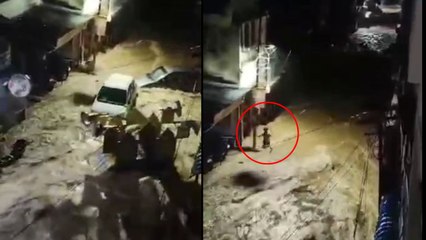 Rajasthan में यहां आधी रात सड़कों पर तैरने लगी गाड़ियां, वीडियो हो रहा Viral