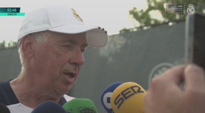 Ancelotti desvela entre risas un secreto de vestuario y es top: Bellingham, Vinicius y un enfado de Carletto