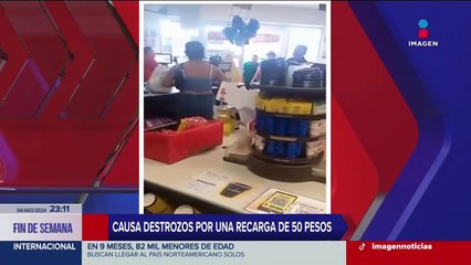 Mujer causa destrozos en una tienda de conveniencia por una recarga