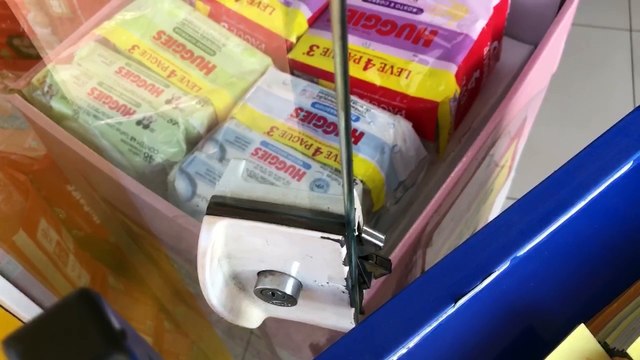 Farmácia é arrombada por ladrões no bairro São Cristóvão
