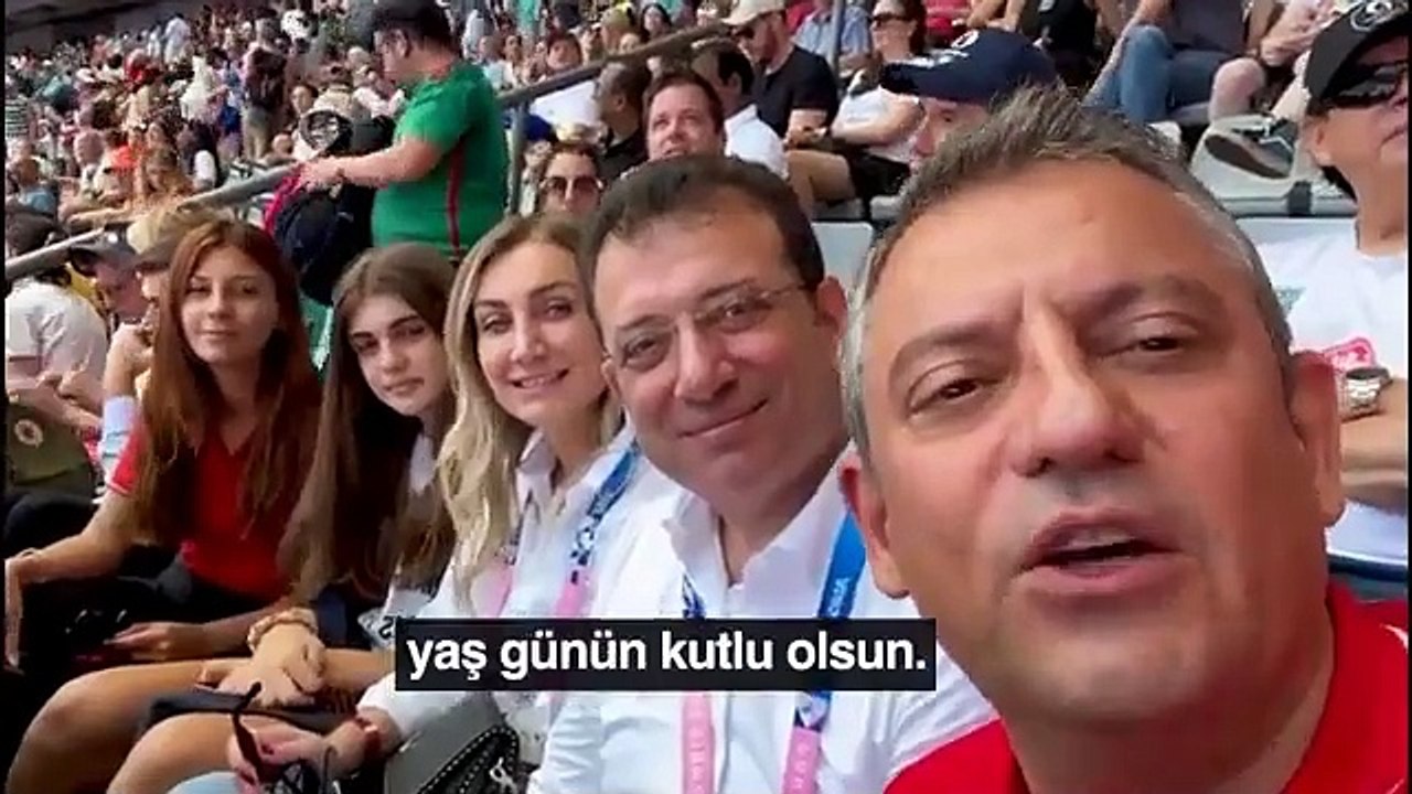 Özgür Özel ve İmamoğlu, Tayfun Kahraman ve eşi Meriç Demir Kahraman'ın kızının doğum gününü kutladı