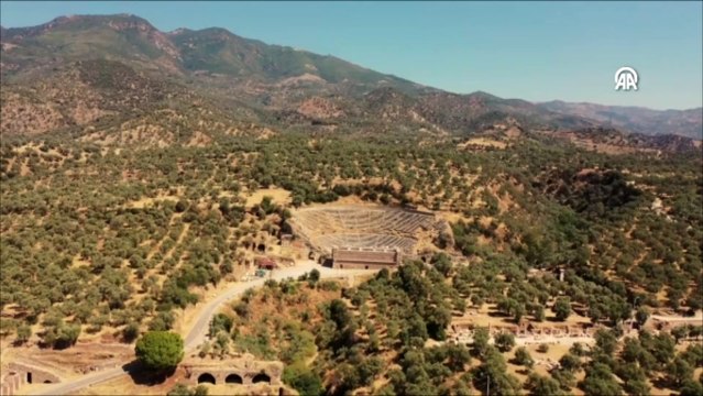 Nysa Antik Kenti'nde yaklaşık bin yıllık 47 mezar bulundu