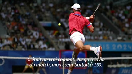 Paris 2024 : les supporters serbes félicitent Novak Djokovic pour l'or olympique