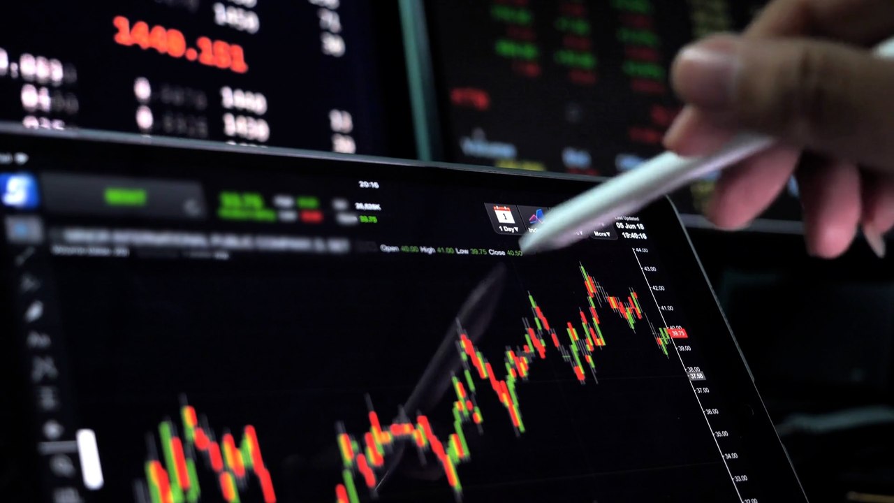 ¿Cómo invertir cuando las Bolsas caen?