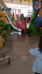 KIDS IN SUMMER HOLIDAYS