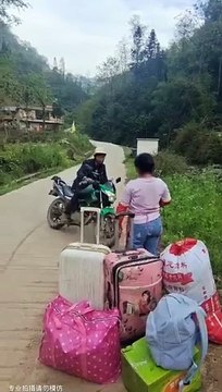 पहाड़ी लोग mini wood toy _ woodworking art skill _ wood _ hand _ crafts _shorts(360P)