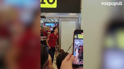 Carolina Marín regresa a España tras su lesión.